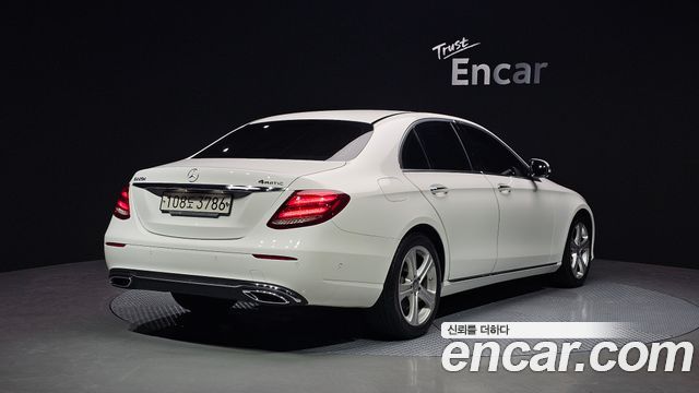 Mercedes-Benz E-Class из Кореи Encar