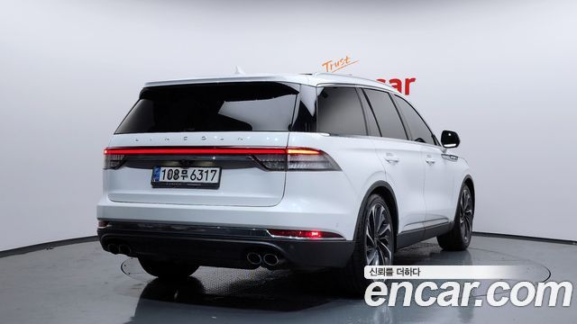 Lincoln Aviator 3.0 Reserve  AWD — пробег 59 860 км — фото 2 из 5